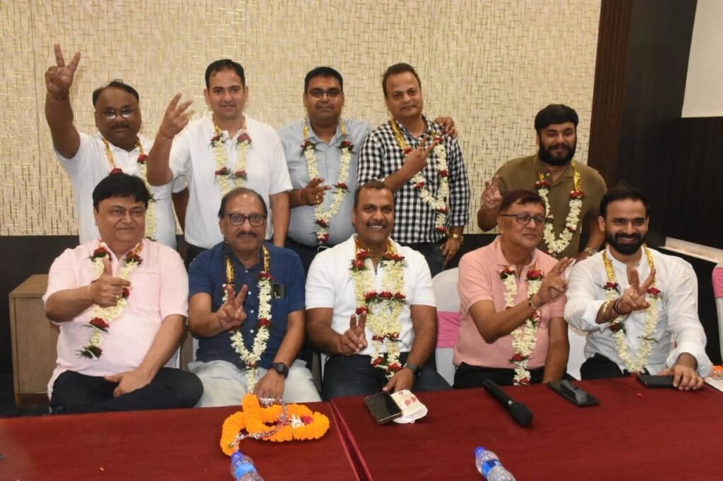 Dhanbad Club Election Result 2026: बसंत हेलीवाल बने सचिव, डॉ. ओपी अग्रवाल वरीय उपाध्यक्ष निर्वाचित