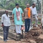धनबाद में क्षतिग्रस्त पेयजल पाइपलाइन की मरम्मत शुरू, विधायक राज सिन्हा ने लिया जायजा