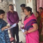 पाकुड़ में मतदाता सूची विशेष गहन पुनरीक्षण-2026 का निरीक्षण, डीसी मेघा भारद्वाज ने बीएलओ के कार्यों की सराहना
