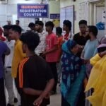 धनबाद में अज्ञात वाहन की टक्कर से ई-रिक्शा पलटा, चार घायल; एक महिला की हालत गंभीर