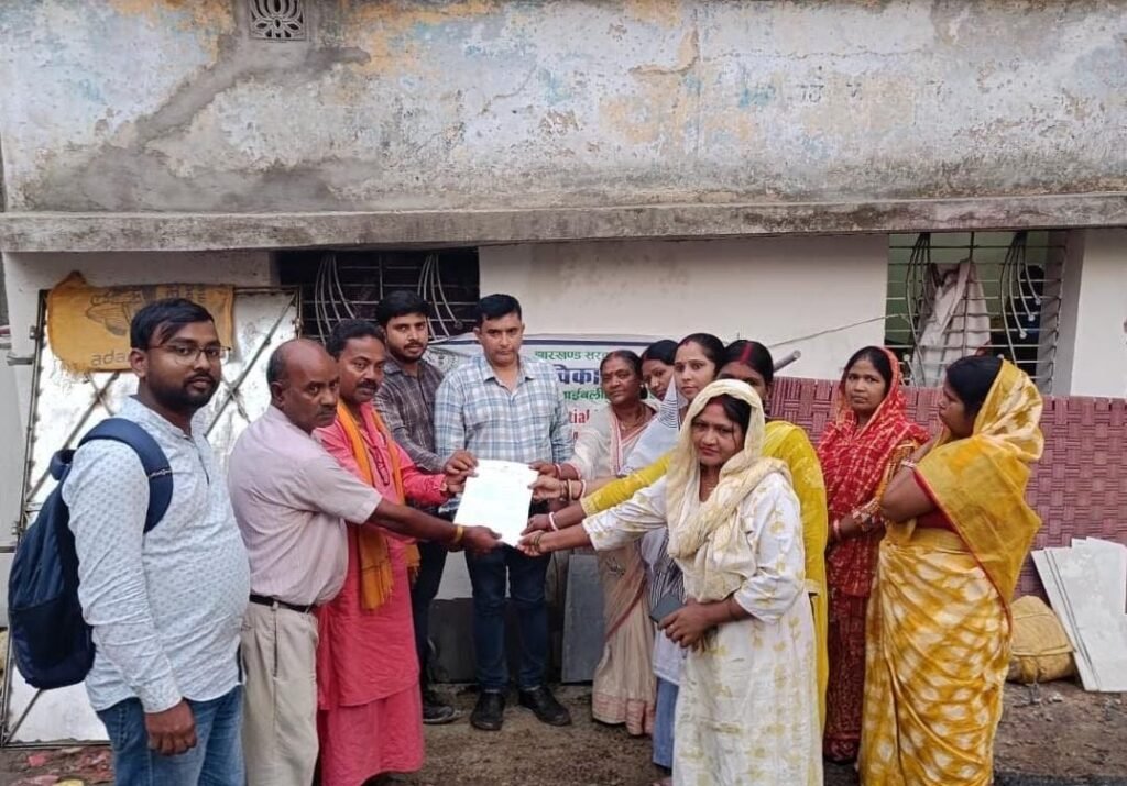 तेतुलमारी का पुराना पंचायत भवन अवैध कब्जे से मुक्त, जिला प्रशासन ने की कार्रवाई
