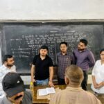 Dhanbad News: जिला निर्वाचन पदाधिकारी ने मतदान केंद्रों का किया औचक निरीक्षण, डिजिटाइजेशन कार्य में तेजी लाने के निर्देश
