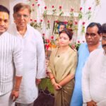 Dhanbad News: स्वर्गीय मन्नान मलिक को अनूप सिंह और अनुपमा सिंह ने दी श्रद्धांजलि
