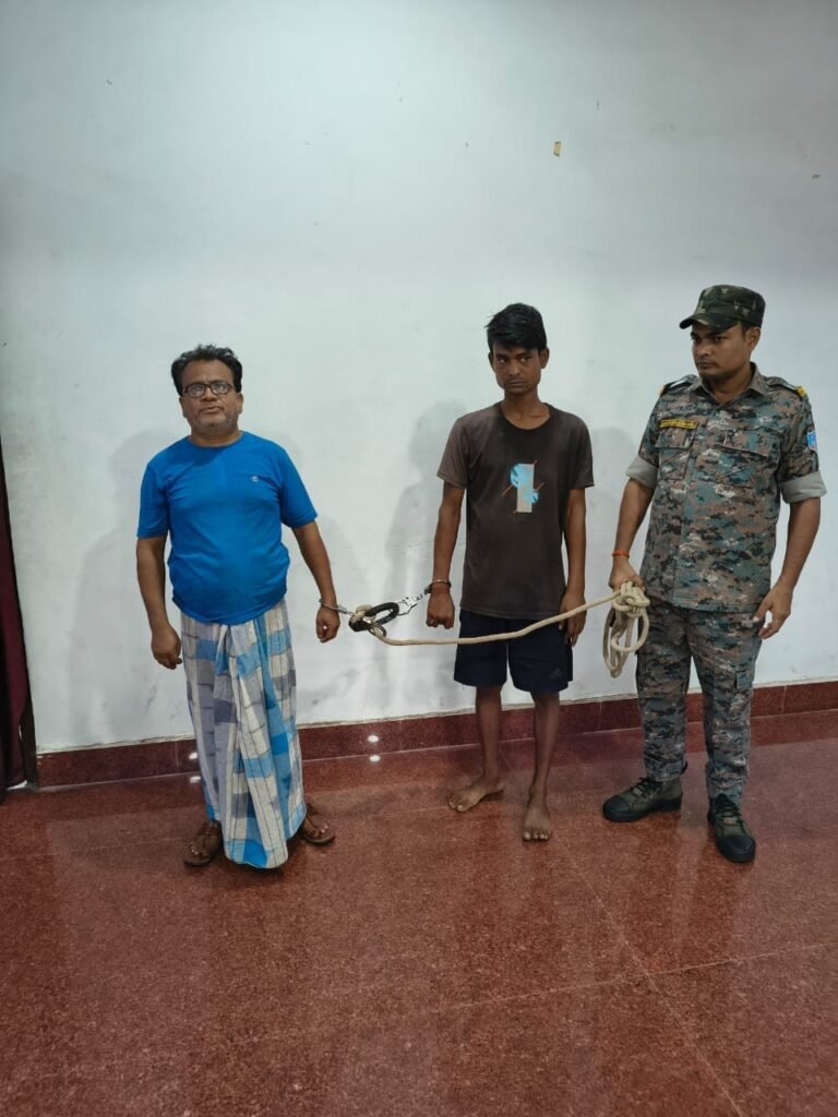 Pakur News: गैस सिलेंडर चोरी मामले का खुलासा, दो आरोपी गिरफ्तार, दो सिलेंडर बरामद