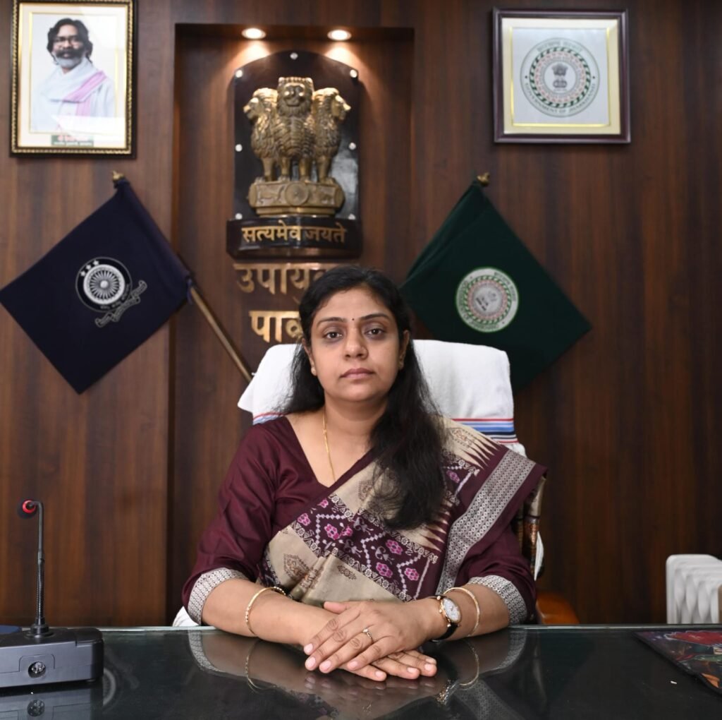 Pakur News: SIR-2026 के तहत गणना प्रपत्र जमा करने के लिए डीसी की अपील, 29 जुलाई अंतिम तिथि