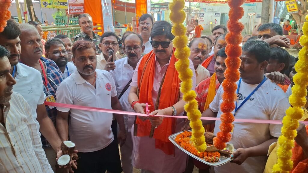 कटोरिया में निशुल्क कांवरिया सेवा शिविर का विधायक राज सिन्हा ने किया उद्घाटन