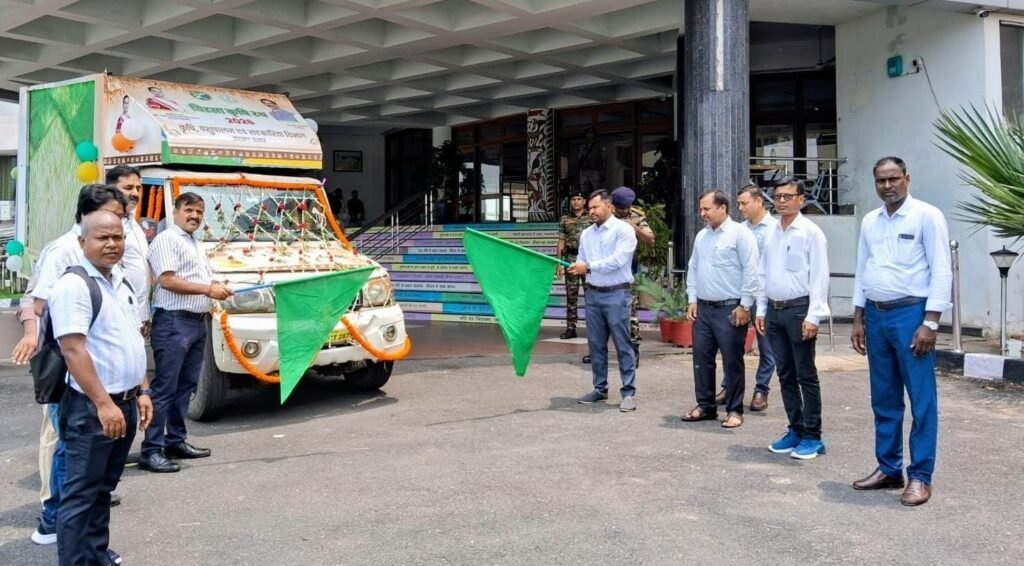 डीडीसी सन्नी राज ने डिजिटल ‘बिरसा कृषि रथ’ को दिखाई हरी झंडी, किसानों तक पहुंचेगी आधुनिक खेती की जानकारी