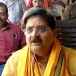 Dhanbad News: झारूडीह में भाजपा बरटांड़ मंडल ने किया ‘मन की बात’ का सामूहिक श्रवण