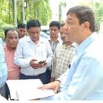 धनबाद सदर अस्पताल विस्तार के लिए अतिक्रमित जमीन का निरीक्षण, सीओ ने खाली करने का दिया निर्देश
