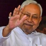 Nitish Kumar News: दिल्ली के नए सरकारी बंगले में जदयू अध्यक्ष नीतीश कुमार का गृहप्रवेश, संसद सत्र से पहले पहुंचे राजधानी