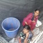 धनबाद के हीरापुर में कॉस्मेटिक दुकान से चोरी करती दो महिलाएं रंगे हाथ पकड़ी गईं, CCTV में कैद हुई वारदात