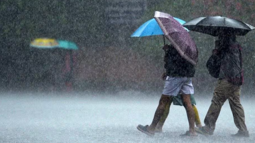 उत्तराखंड में भारी बारिश का अलर्ट, देहरादून में स्कूल और आंगनबाड़ी एक दिन के लिए बंद