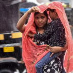 यूपी-बिहार समेत कई राज्यों में भारी बारिश का अलर्ट, 60 KM की रफ्तार से चलेंगी हवाएं