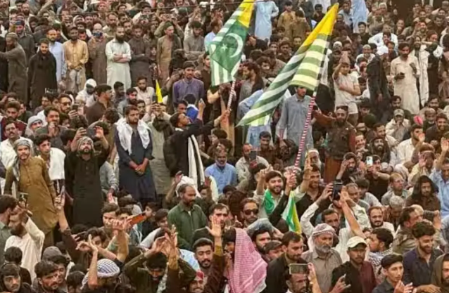 PoK विधानसभा चुनाव के तीसरे चरण में तनाव, हिंसा के बीच 7 सीटों पर मतदान टला