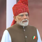 पीएम मोदी ने लाल किले से नक्सलवाद पर दिया बड़ा संदेश, बोले- हिंसा कमजोर हुई लेकिन विचारधारा से सतर्क रहना जरूरी