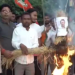 ‘वंदे मातरम्’ विवाद पर झारखंड में BJYM का प्रदर्शन, राहुल गांधी का पुतला फूंका; कांग्रेस से माफी की मांग