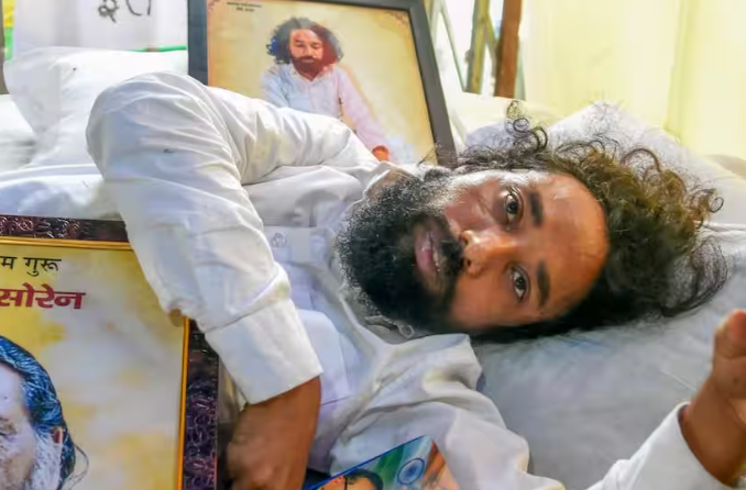 झारखंड में 24 दिन से छात्रों का आंदोलन जारी, सरकार ने फिर बातचीत के लिए बुलाया; सीबीआई जांच की मांग