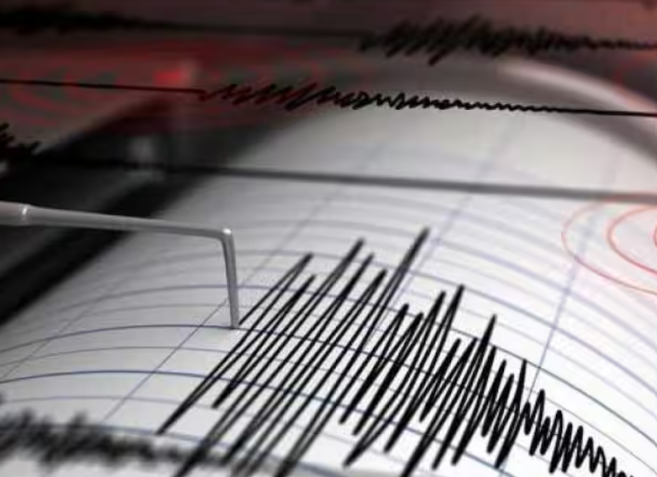 इंडोनेशिया में 5.7 तीव्रता का भूकंप, चार जिलों में महसूस हुए झटके; 3,055 आफ्टरशॉक दर्ज