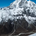 नेपाल की बाढ़ के बीच ग्लेशियरों को लेकर चिंता, हिंदू कुश में तेजी से पिघल रही बर्फ