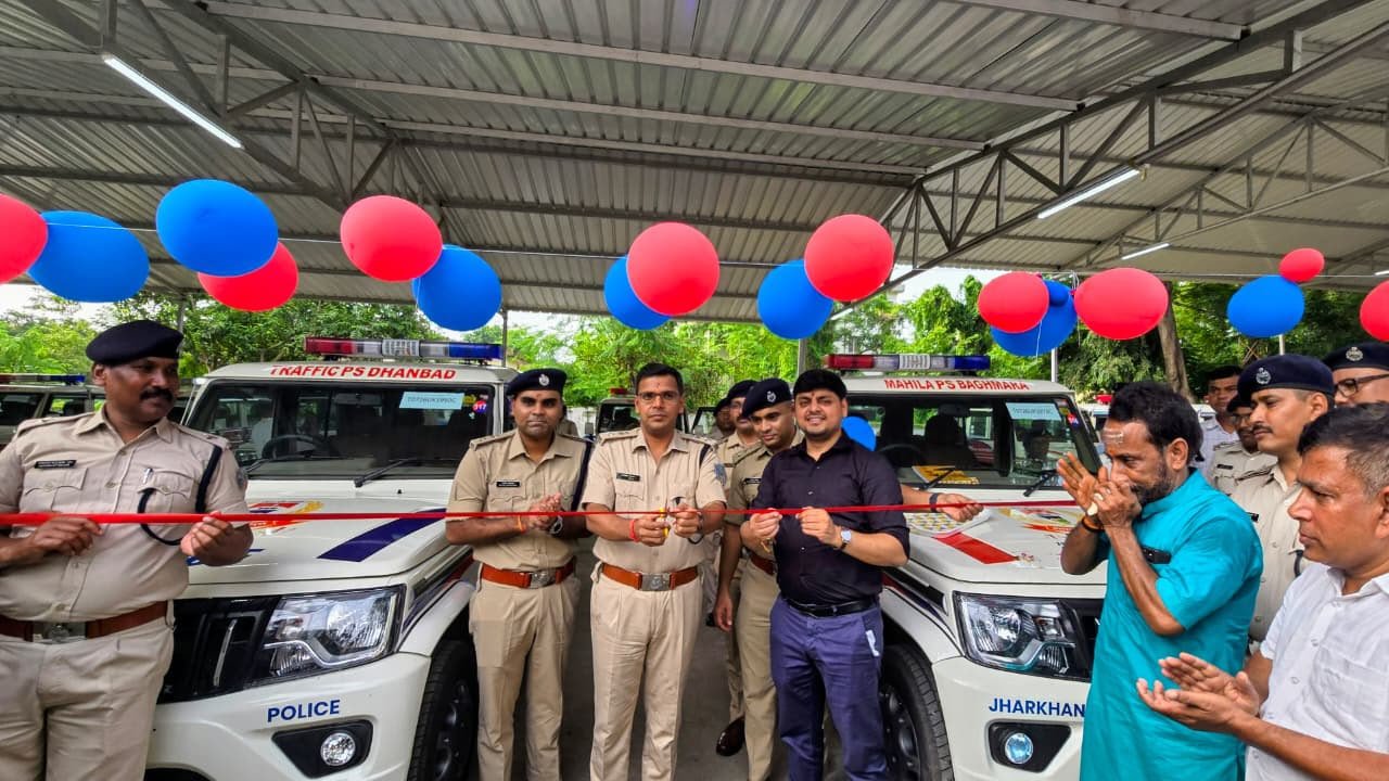 धनबाद पुलिस को मिलीं 40 नई बोलेरो, गश्ती और डायल-112 सेवा होगी और मजबूत