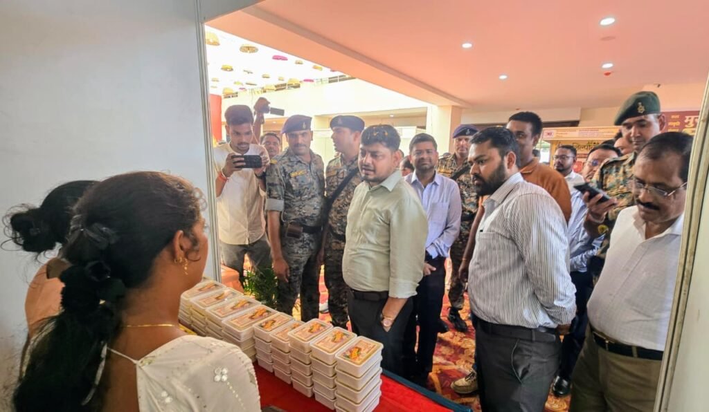 कोडरमा के प्रसिद्ध केसरिया कलाकंद को मिला GI टैग, उपायुक्त आदित्य रंजन के प्रयास की हुई सराहना