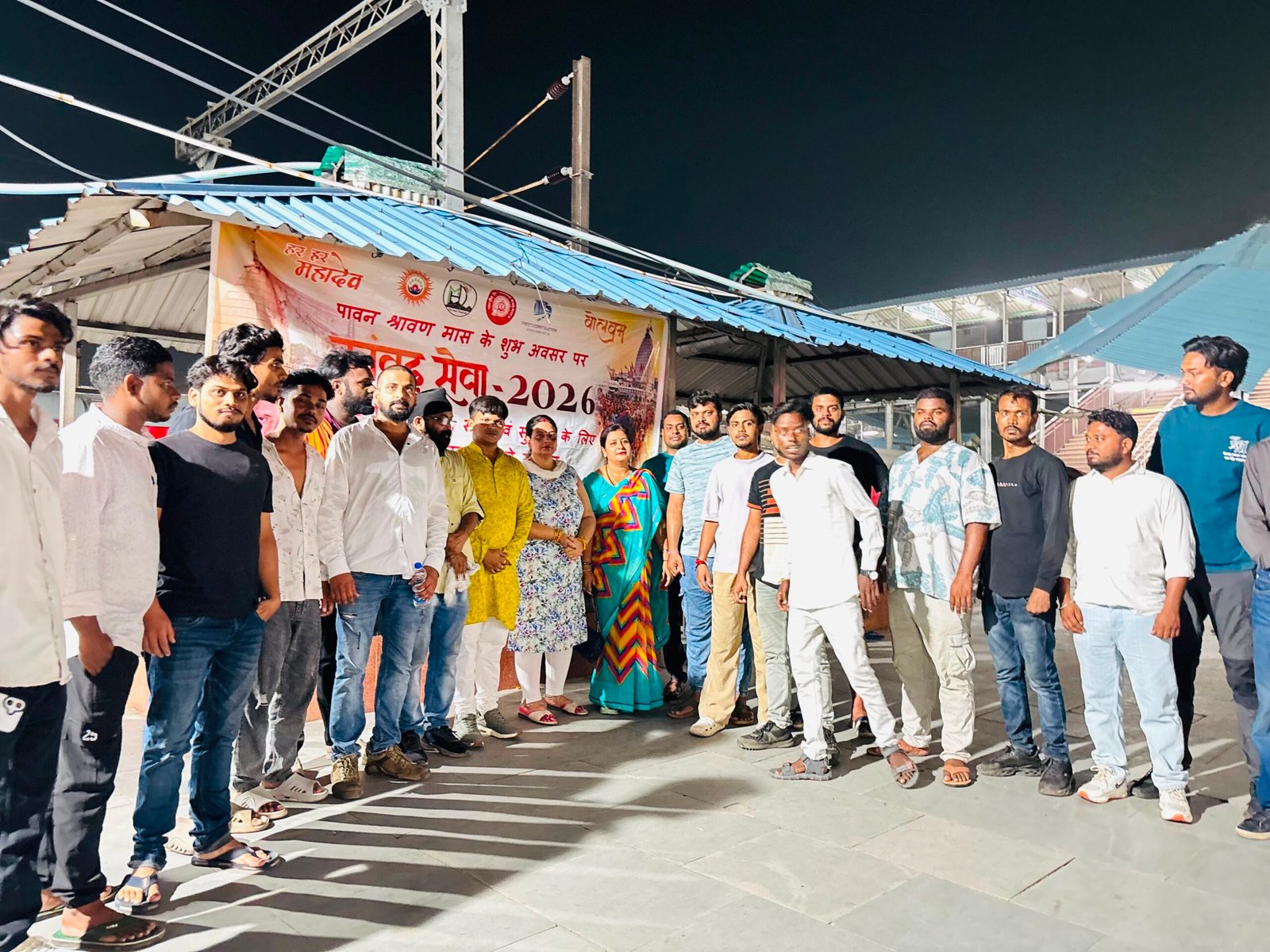 धनबाद रेलवे स्टेशन पर कांवड़ यात्रियों के लिए पेयजल सेवा, ‘कांवड़ सेवा-2026’ के तहत श्रद्धालुओं को मिली राहत