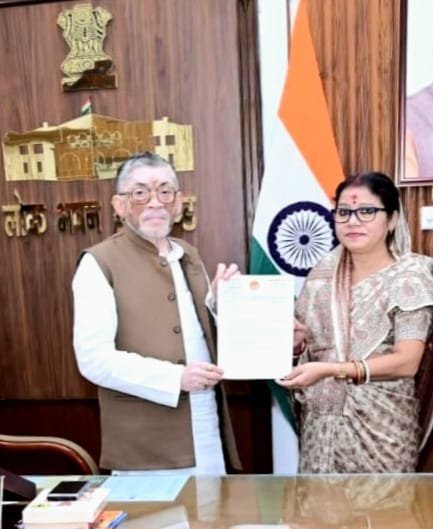 सिंदरी डोमगढ़ विस्थापन का मुद्दा, भाजपा नेत्री तारा देवी ने राज्यपाल से मिलकर सौंपा ज्ञापन