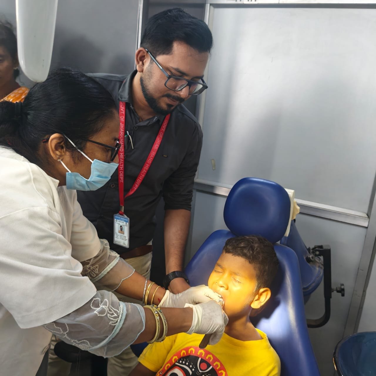 धनबाद सदर अस्पताल में बच्चों के लिए विशेष स्वास्थ्य शिविर शुरू, पहले दिन 110 बच्चों का हुआ दंत उपचार