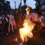 खनिज अधिकारों को लेकर JMM का धनबाद में जोरदार प्रदर्शन, रणधीर वर्मा चौक पर प्रधानमंत्री का पुतला दहन, केंद्र सरकार की नीतियों का किया विरोध