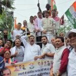 हल्द्वानी की ‘शुद्धिकरण’ घटना के विरोध में धनबाद कांग्रेस का प्रदर्शन, सत्याग्रह कर जताया विरोध