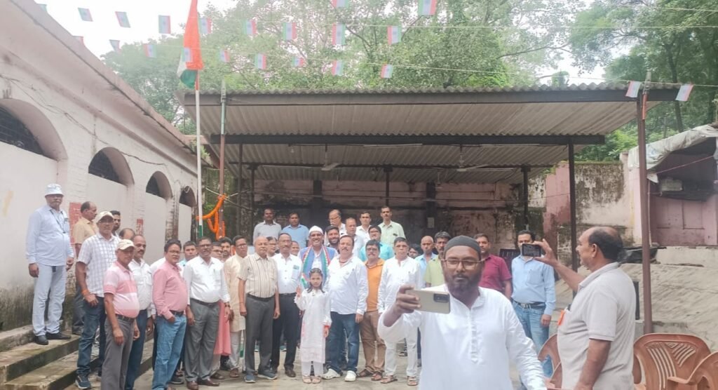 ईस्ट सेंट्रल रेलवे कर्मचारी यूनियन में हर्षोल्लास से मनाया गया स्वतंत्रता दिवस