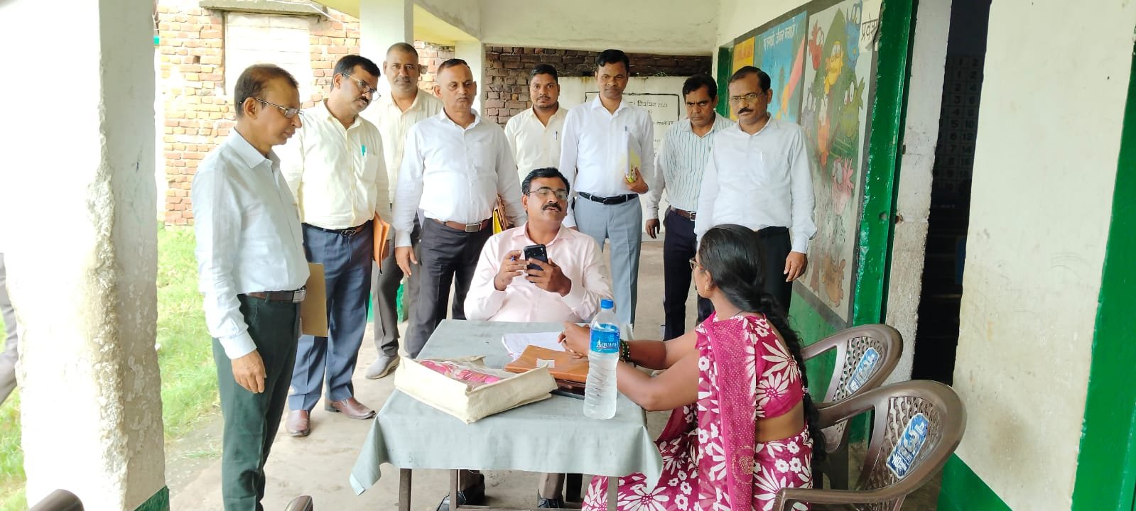 धनबाद में SIR कार्यों का निरीक्षण, लापरवाही पर BLO सुपरवाइजर की तय होगी जिम्मेदारी: के. रवि कुमार