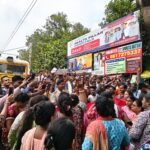अन्नपूर्णा भंडार का पैसा नहीं मिलने पर महिलाओं का आक्रोश, बिराटी स्टेशन पर रेल रोको आंदोलन