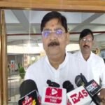 धनबाद विधायक राज सिन्हा ने एसएसपी से की मुलाकात, पुलिस कार्रवाई को बताया ‘आपातकाल’ जैसा