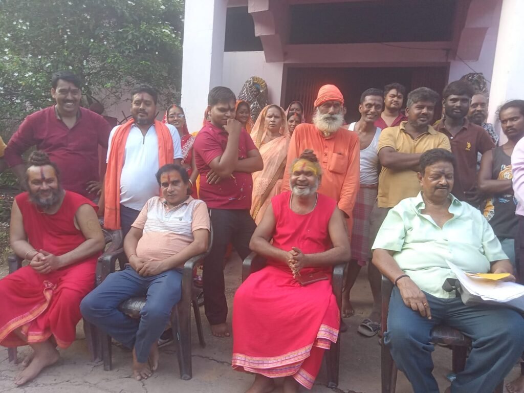 झरिया में मंदिर का रास्ता बाधित होने पर BCCL प्रबंधन के खिलाफ नाराजगी, पुजारी और ग्रामीणों ने लगाए गंभीर आरोप