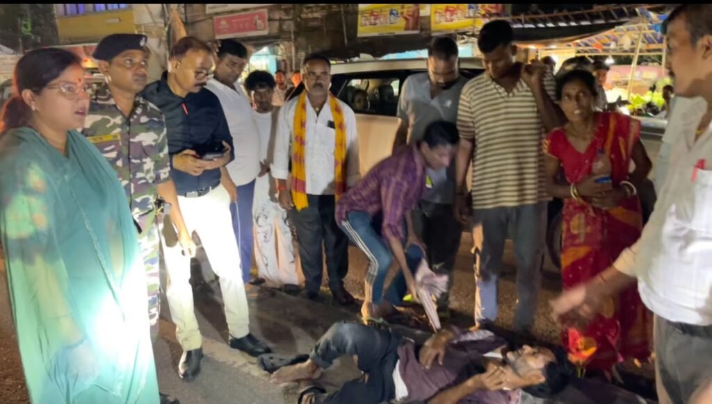 सड़क हादसे में घायल व्यक्ति की मदद के लिए रुकीं विधायक रागिनी सिंह, अस्पताल पहुंचाकर कराया इलाज