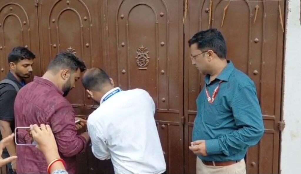 धनबाद में आग से खुला कथित अवैध गुटखा गोदाम का मामला, खाद्य सुरक्षा विभाग ने परिसर किया सील