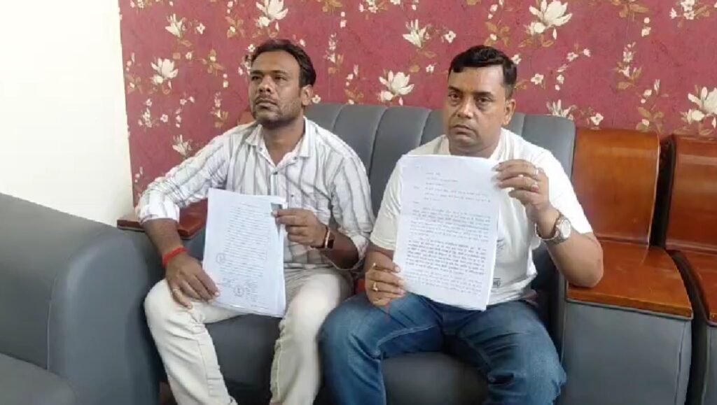 धनबाद: वार्ड 11 पार्षद बदरी रविदास की सदस्यता रद्द करने की मांग, पूर्व प्रत्याशी ने उठाया मुद्दा