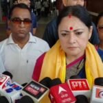 मुख्यमंत्री को बुलेटप्रूफ गाड़ी और जैकेट पहनने की सलाह दूंगी: अग्निमित्रा पाल