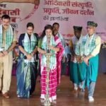 पाकुड़ में धूमधाम से मनाया गया विश्व आदिवासी दिवस, पारंपरिक नृत्य-गीत ने बांधा समां