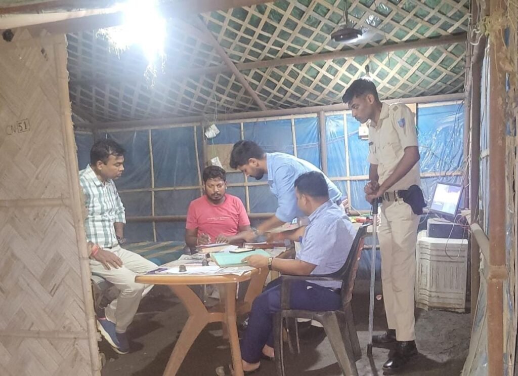 रानीपुर चेक पोस्ट का औचक निरीक्षण, अवैध खनिज परिवहन पर सख्ती के निर्देश