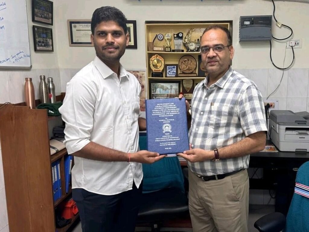 आईआईटी आईएसएम धनबाद के रिसर्चर्स ने तैयार किया सैंड का इको-फ्रेंडली विकल्प, फ्लाई ऐश और प्लास्टिक वेस्ट से बना FPA