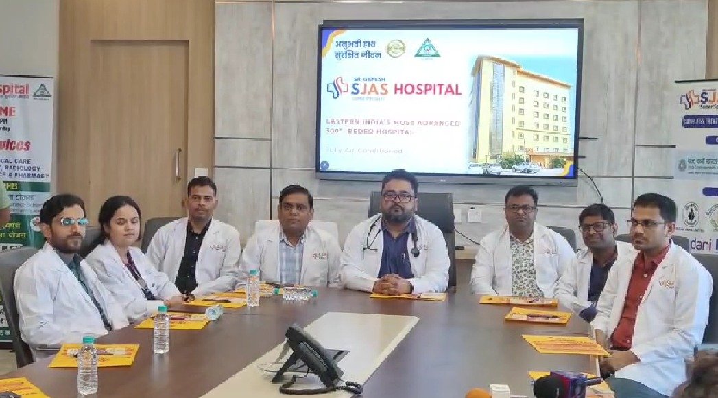 Dhanbad News: अब रांची-कोलकाता जाने की जरूरत नहीं! SJAS अस्पताल में शुरू हुआ कैशलेस इलाज