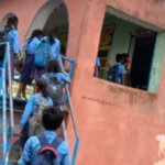 गंगा का पानी बढ़ते ही बंद हुआ पटना का ये स्कूल, 400 से ज्यादा बच्चों की पढ़ाई प्रभावित