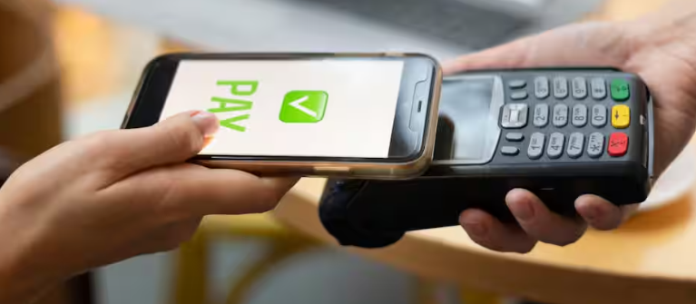 UPI Payment पर चार्ज को लेकर कांग्रेस का मोदी सरकार पर हमला, जानें क्या है नया नियम