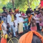 कुल्टी के मद्रासी पाड़ा शीतला मंदिर में 76 वर्षों की परंपरा, भक्तों ने किया अनोखा अनुष्ठान