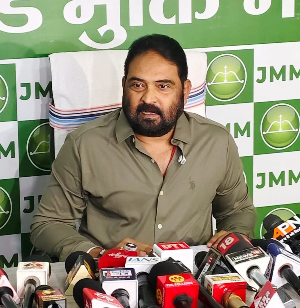 JMM नेता विनोद पांडेय ने राजनीतिक दलों को मिले चंदे पर उठाए सवाल, ED-CBI की चुप्पी पर मांगा जवाब