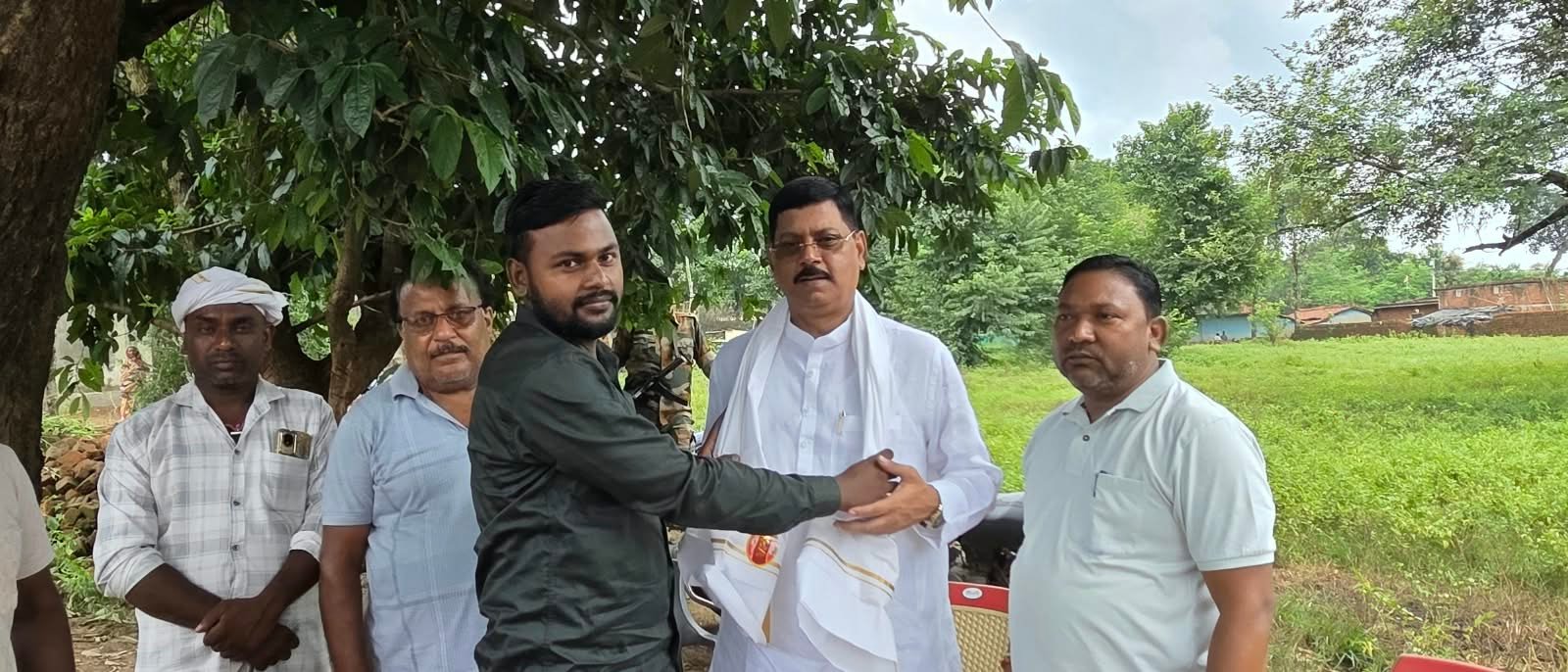 भाजपा के DC कार्यालय घेराव पर कांग्रेस का पलटवार, संतोष सिंह ने JSSC-JPSC मुद्दे पर उठाए सवाल
