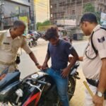 सीतामढ़ी में अपराध नियंत्रण को लेकर सघन वाहन जांच अभियान, असामाजिक तत्वों पर पुलिस की नजर