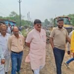 केंदुआ–राजपूत बस्ती सड़क निर्माण में तेजी, राज सिन्हा ने स्थगित किया चक्का जाम
